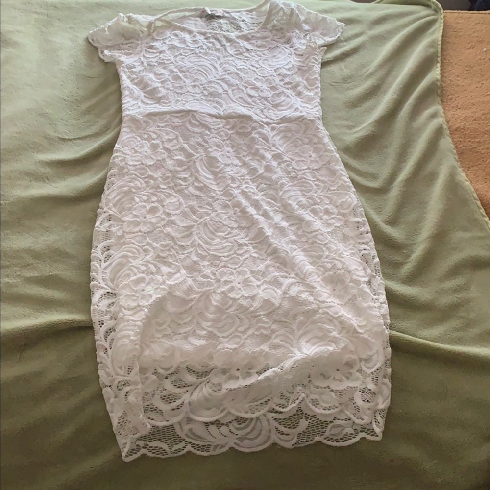 White floral print lace dress